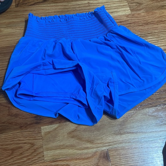 Aerie Offline by Blue Ruched Waistband Flowy Shorts - Picture 2 of 2